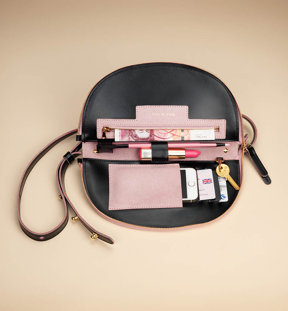 Packshot Factory - Accessories - Pannyy leather purse