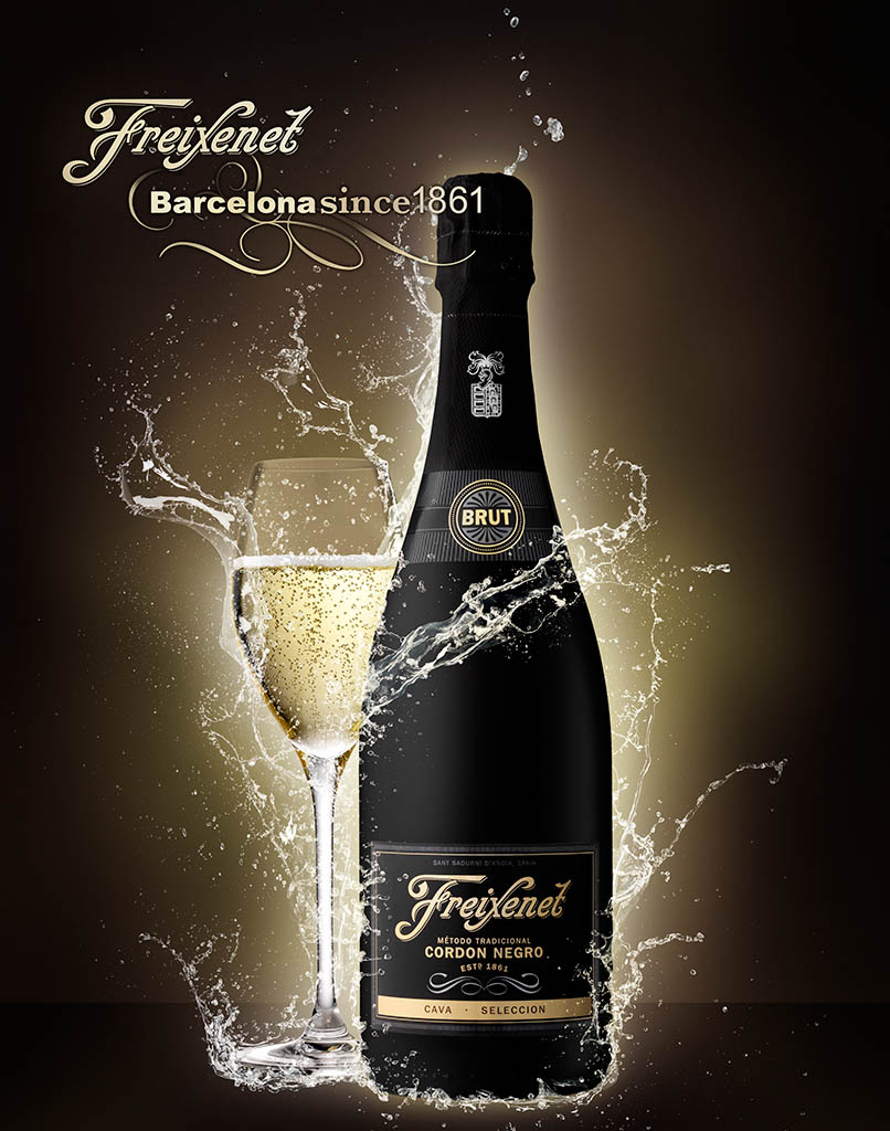 Packshot Factory - Black background - Freixenet champagne brut bottle and serve