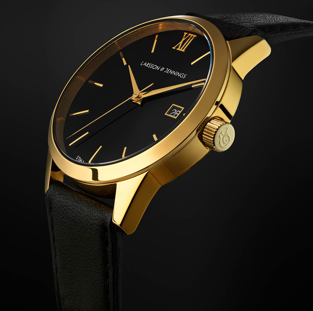 Packshot Factory - Black background - Larsson & Jennings watch