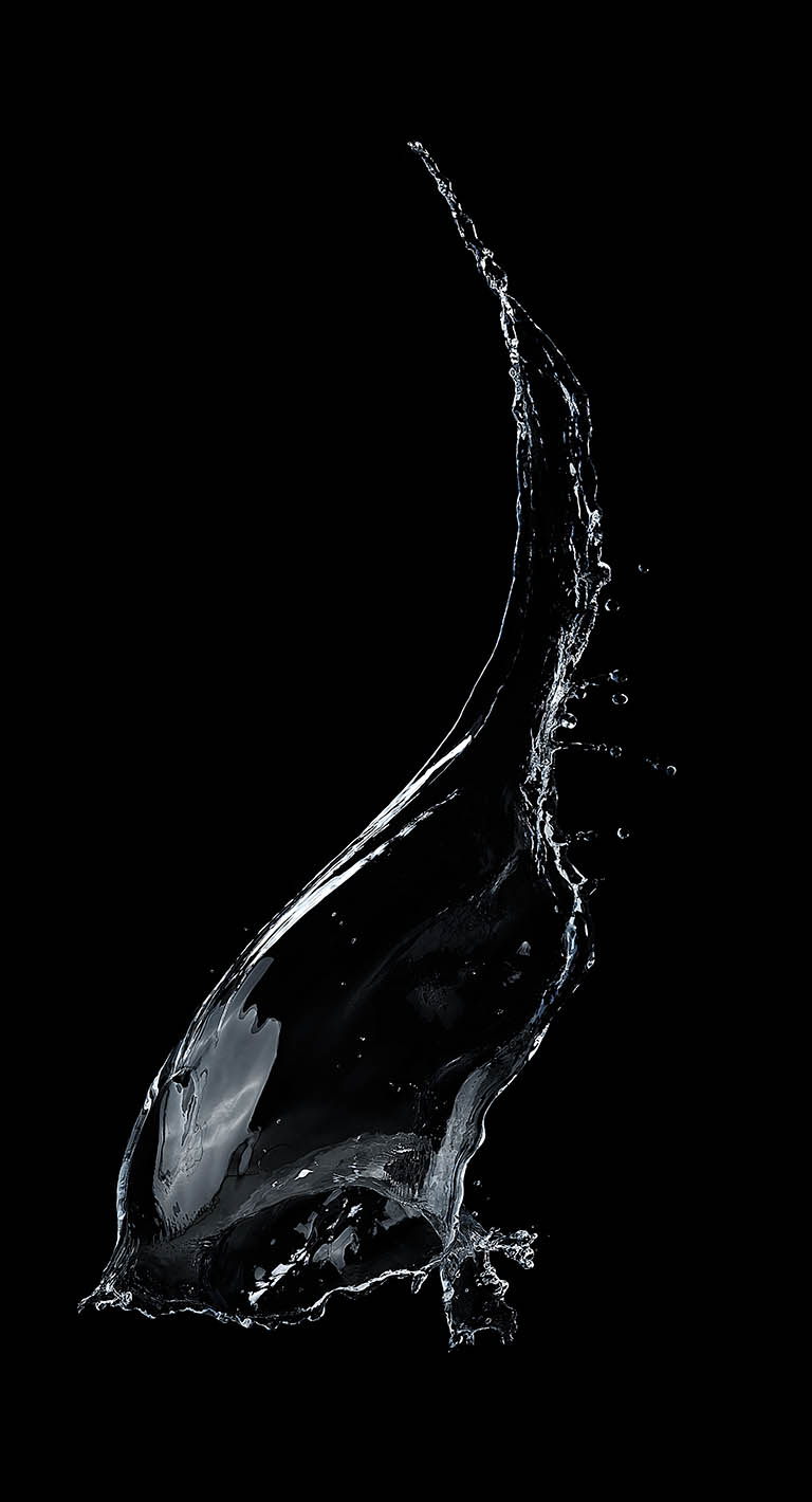 Packshot Factory - Black background - Water splash