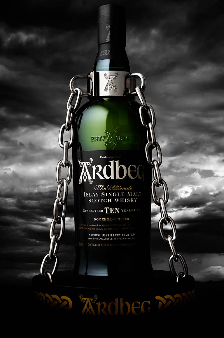 Packshot Factory - Bottle - Ardbeg whisky bottle