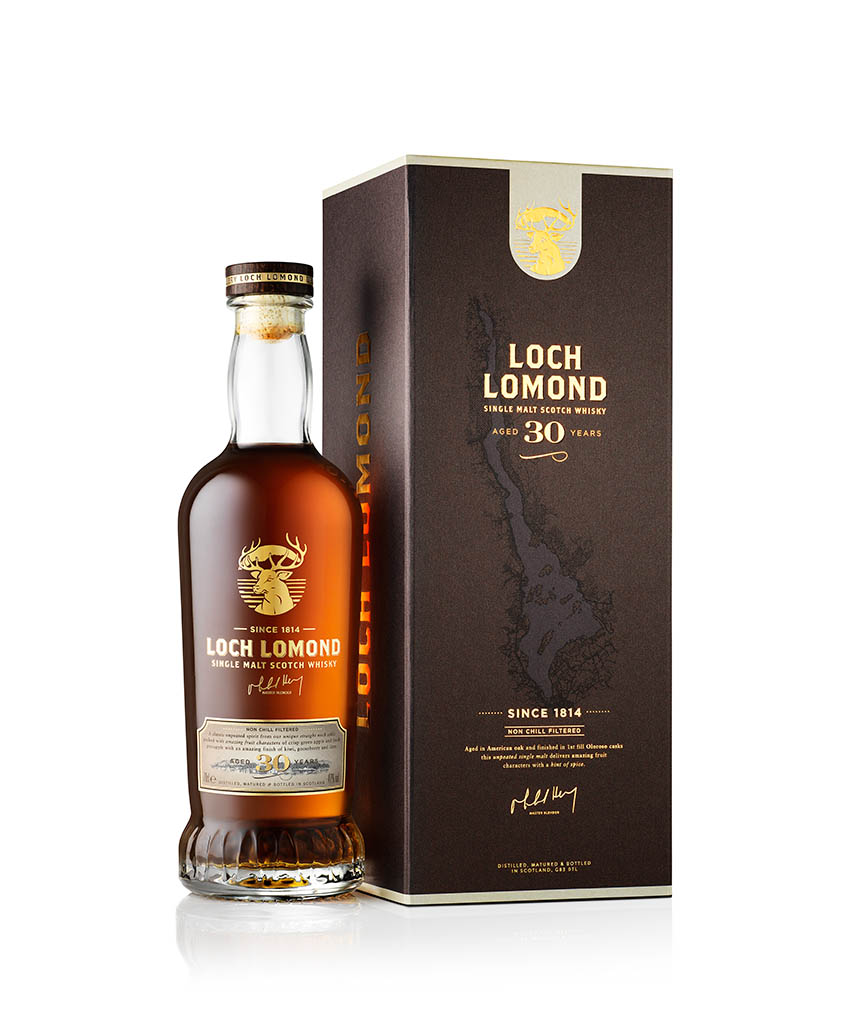 Packshot Factory - Bottle - Loch Lomond whisky bottle and box set