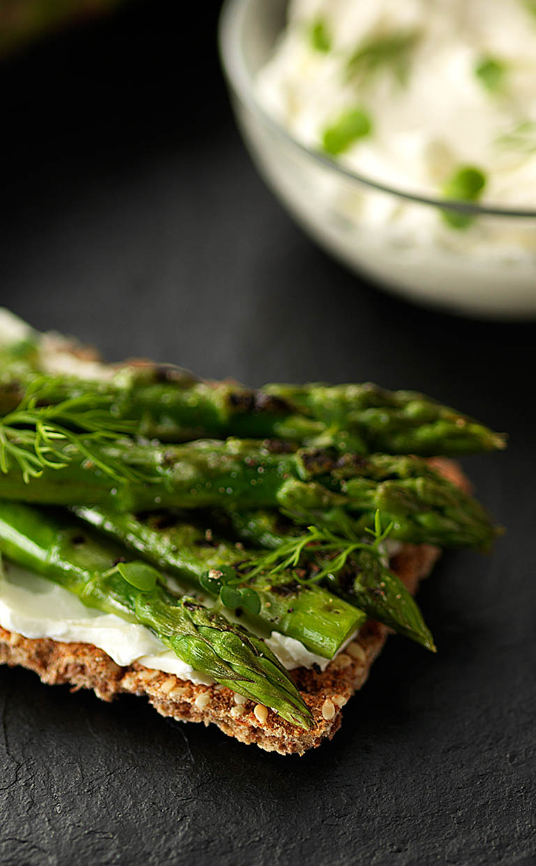 Packshot Factory - Breakfast - Ask Italian   asparagus