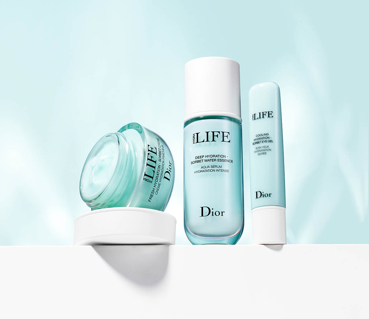 Packshot Factory - Coloured background - Dior Hydra Life