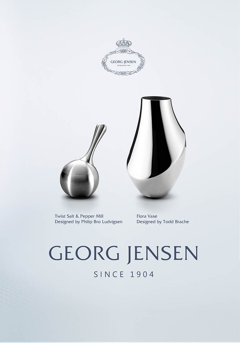 Packshot Factory - Coloured background - Georg Jensen flower vase and salt and pepper set