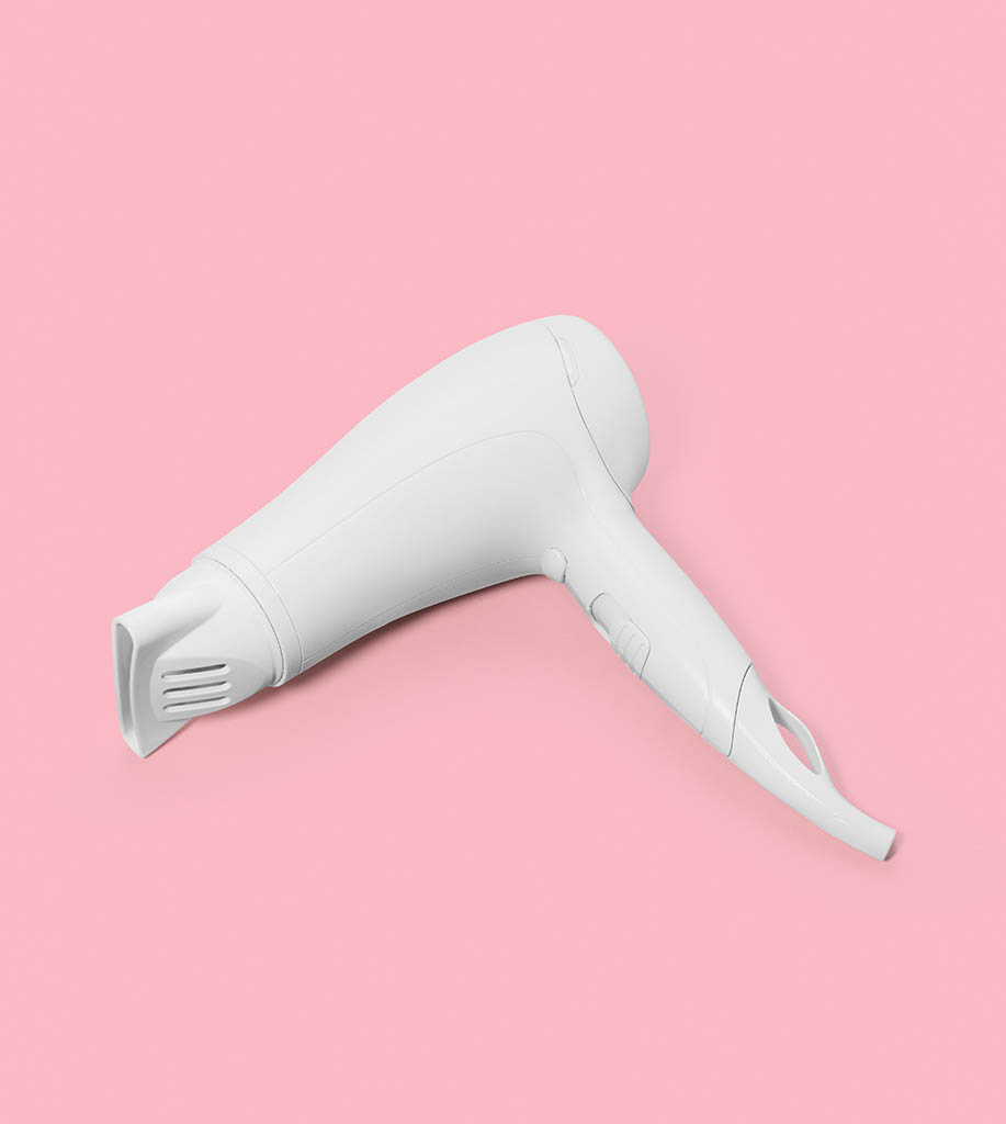 Packshot Factory - Coloured background - Hair dryer