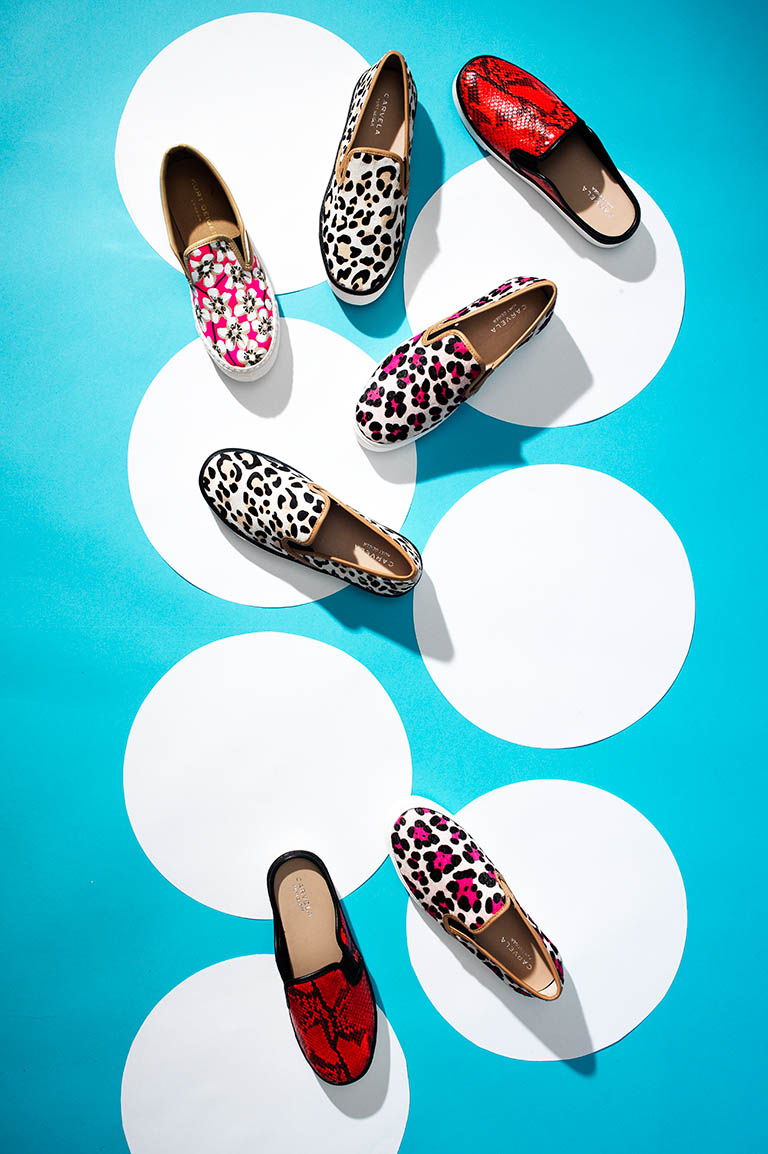 Packshot Factory - Coloured background - Kurt Geiger Carvela slip on pumps