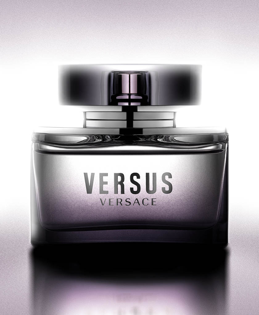 Packshot Factory - Coloured background - Versus Versace perfume bottle