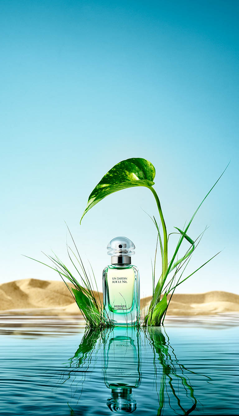 Cosmetics Photography of Hermes Un Jardin fragrance bottle by Packshot Factory