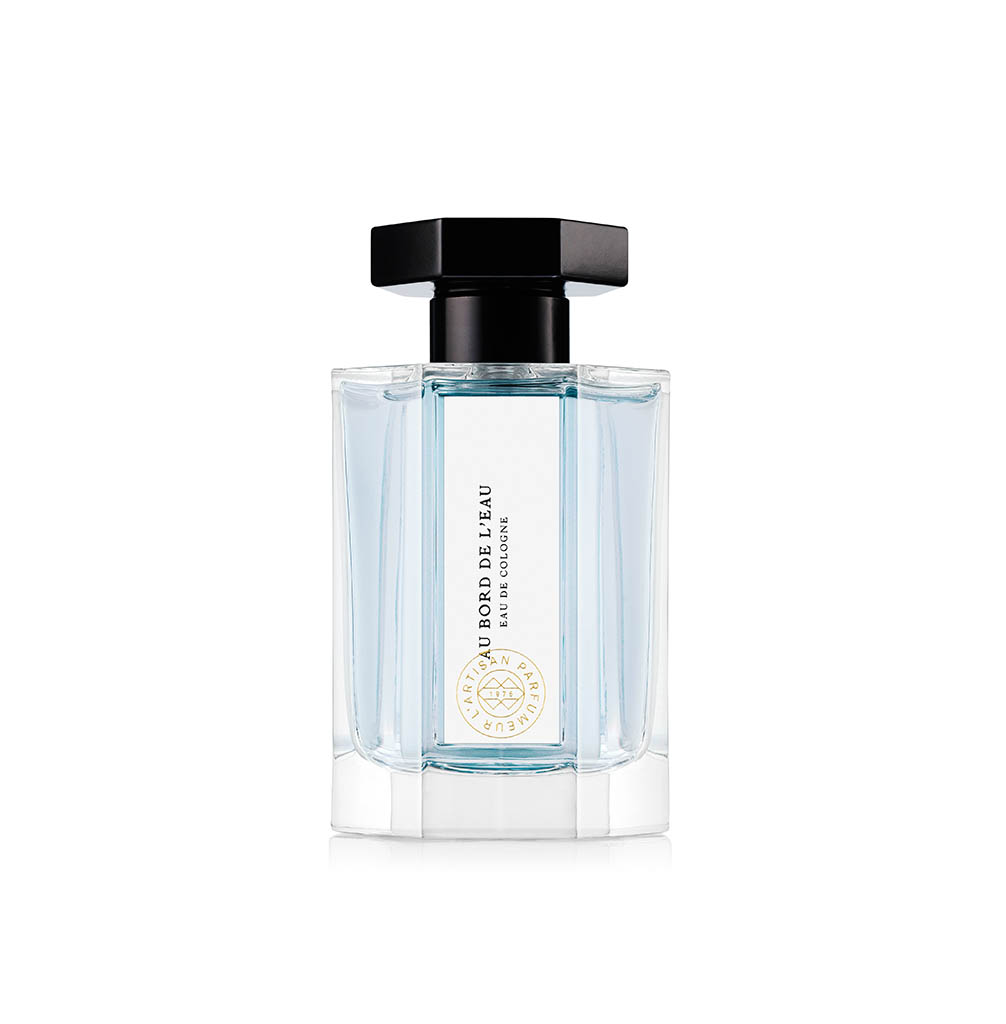 Cosmetics Photography of L'Artisan Parfumeur fragrance bottle by Packshot Factory