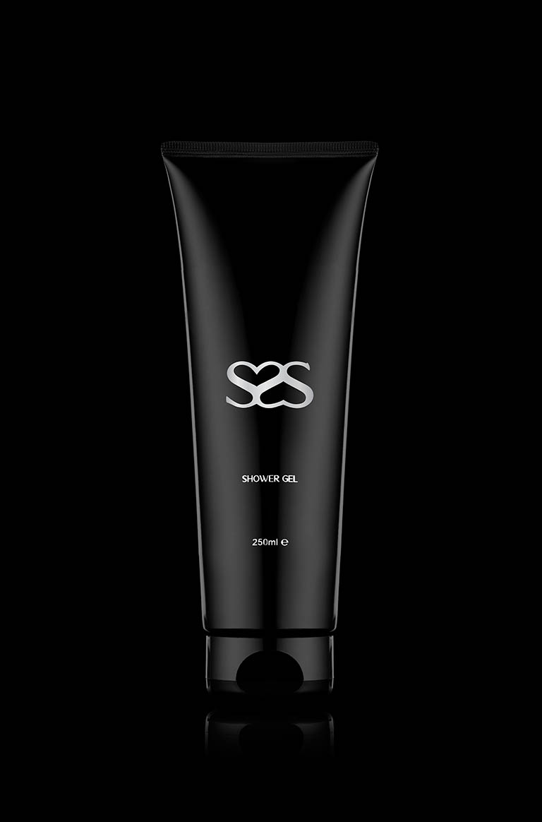 Cosmetics Photography of Secret Seduction shower gel tube by Packshot Factory