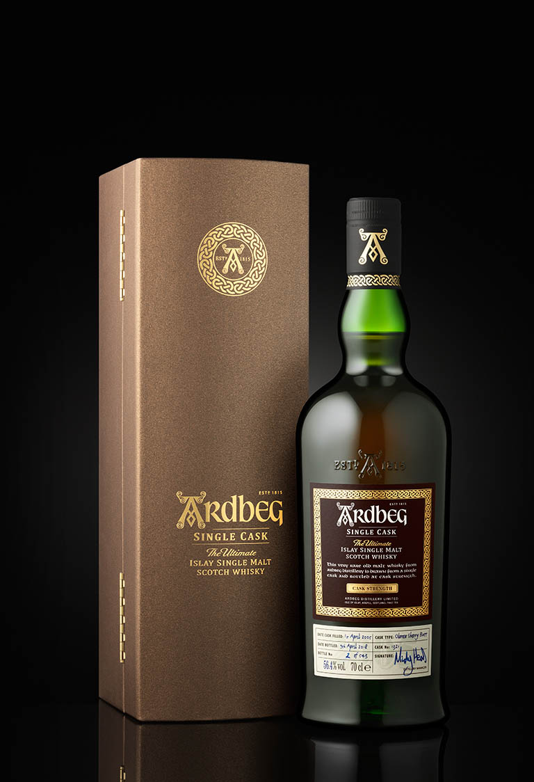 Drinks Photography of Ardbeg whisky box set by Packshot Factory