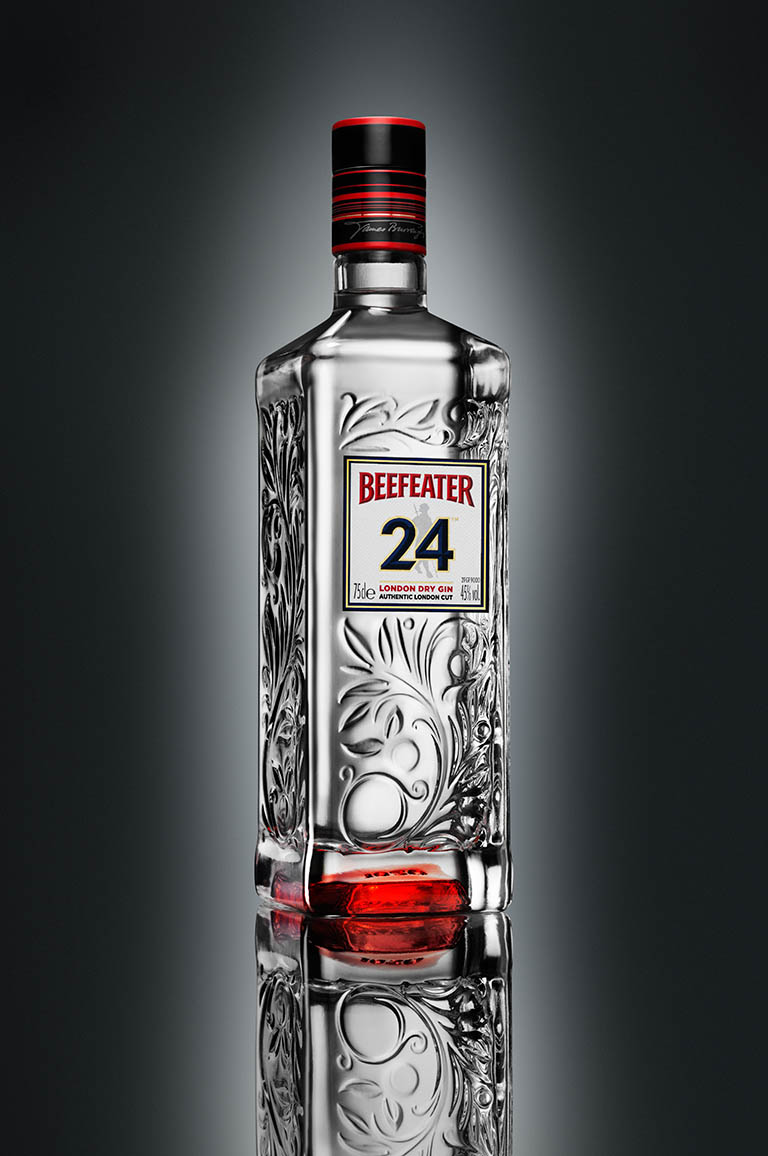 Drinks Photography of Beefeater gin bottle by Packshot Factory