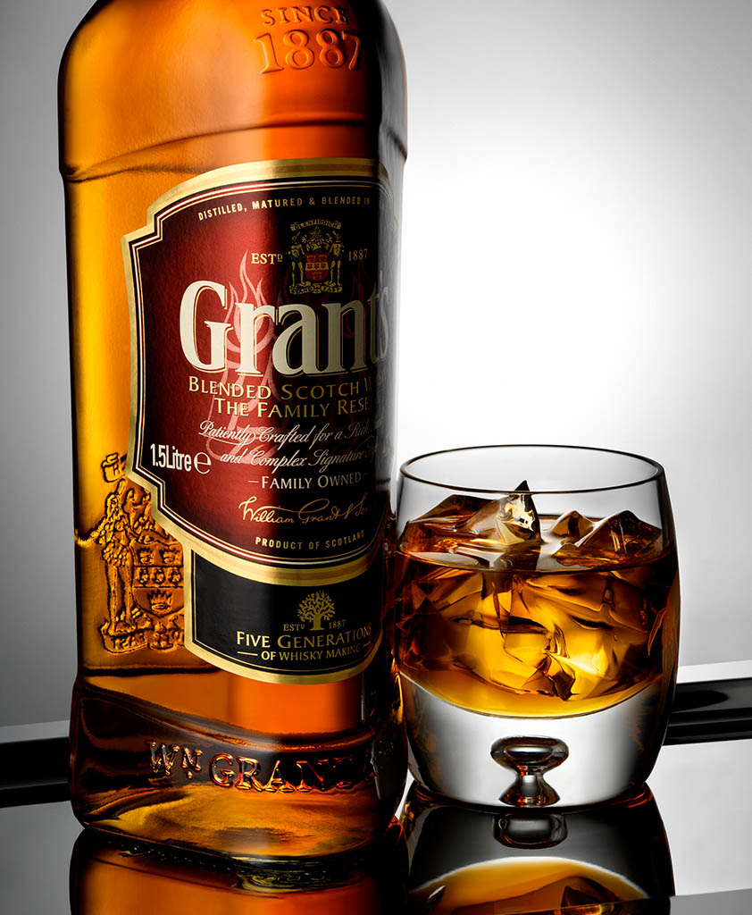 Drinks Photography of Grant's whisky with serve by Packshot Factory