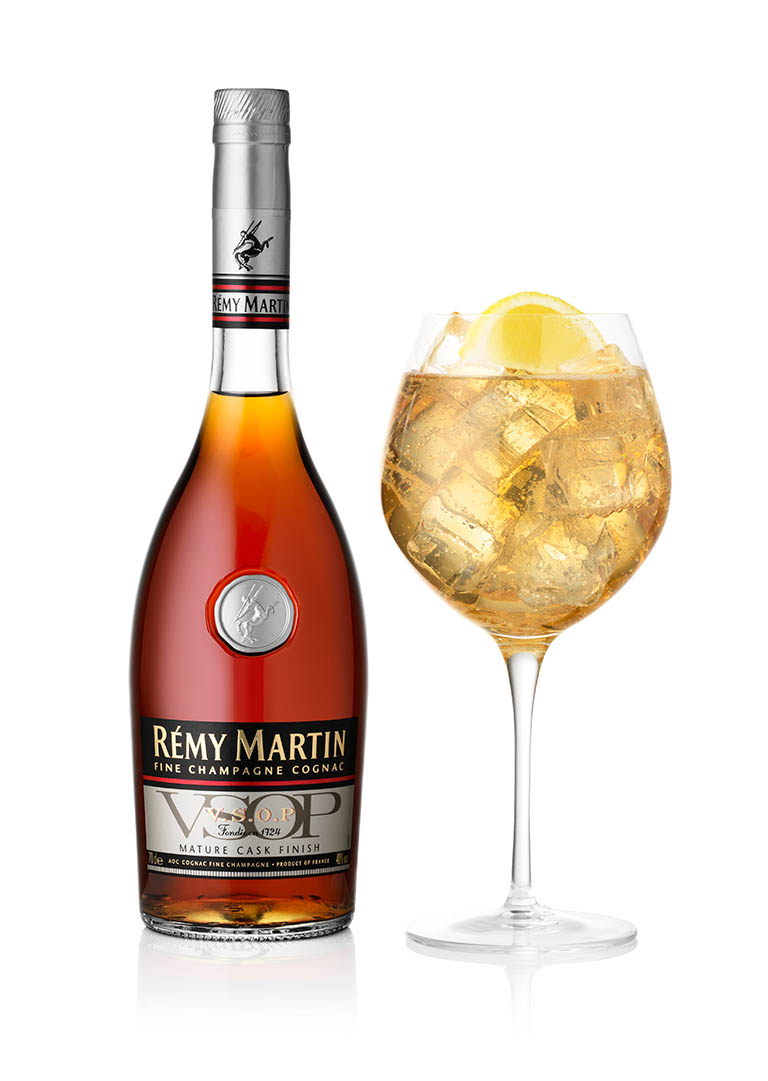 Drinks Photography of Remy Martin whisky bottle and serve by Packshot Factory