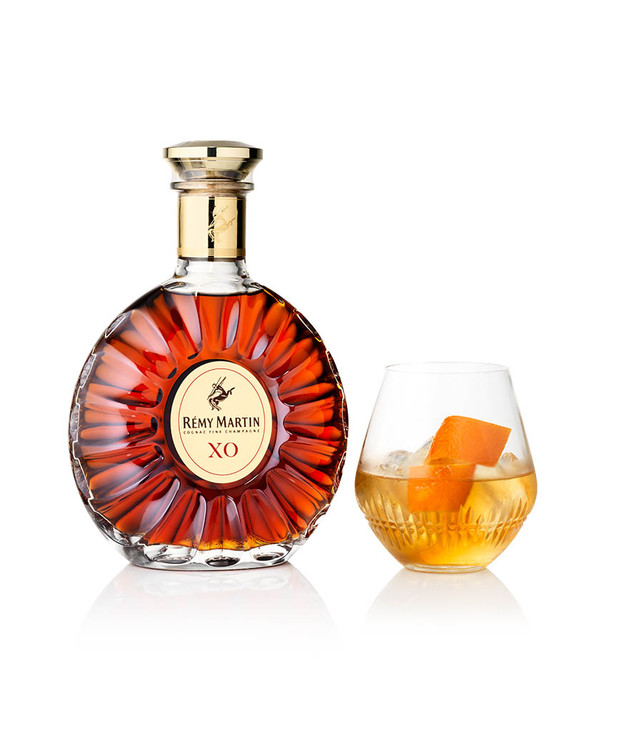 Drinks Photography of Remy Martin XO bottle and serve by Packshot Factory