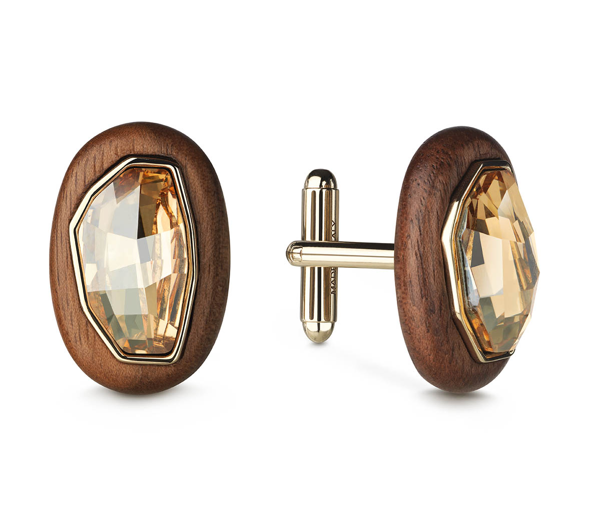 Packshot Factory - Earrings - Swarovsky & Kutur wood clip earrings with crystals