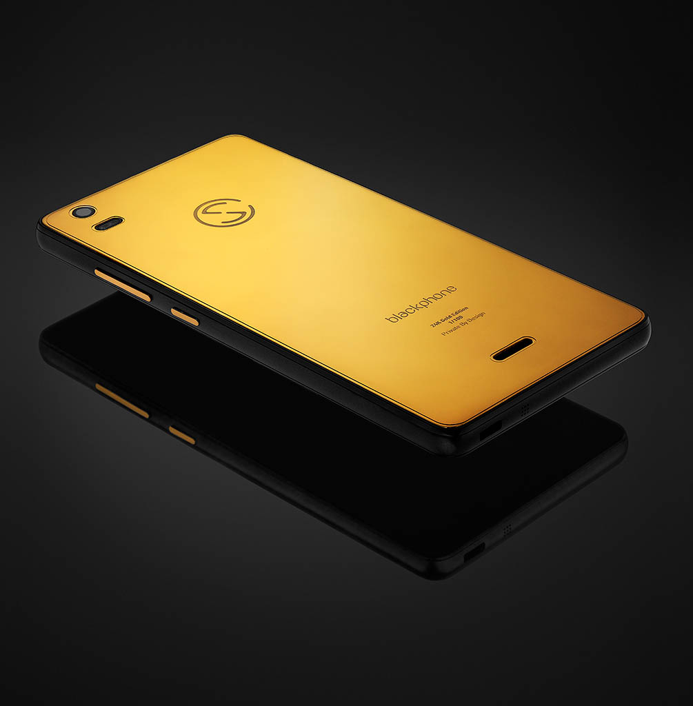 Packshot Factory - Electronics - Blackphone smartphone