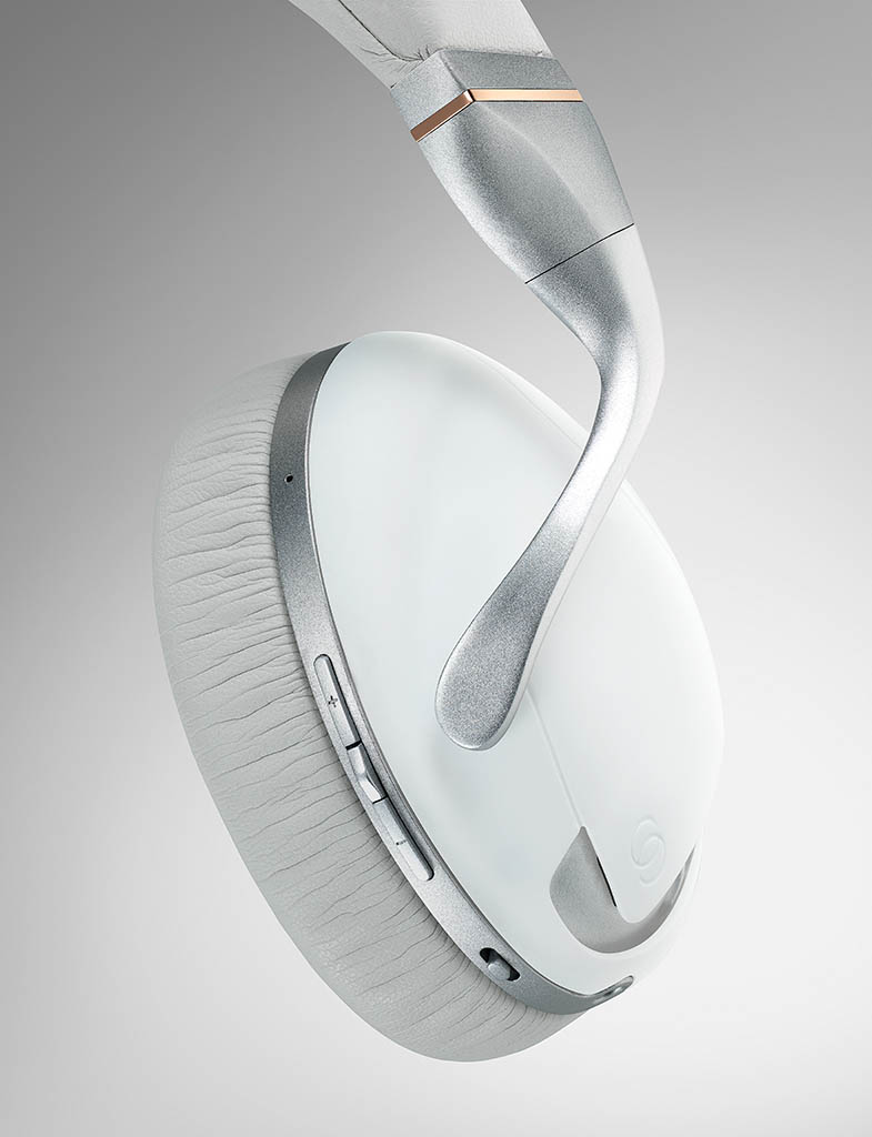 Packshot Factory - Electronics - Iris headphones