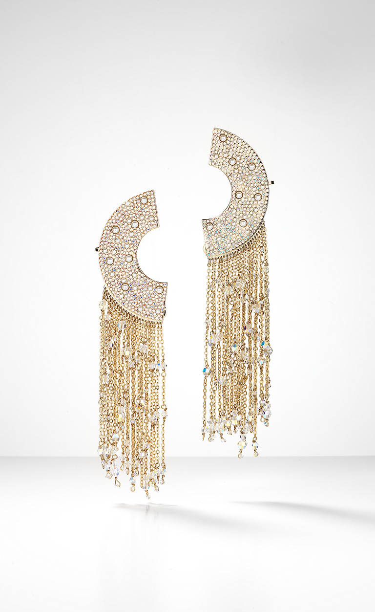 Packshot Factory - Fine jewellery - Eden Diodati gold earrings