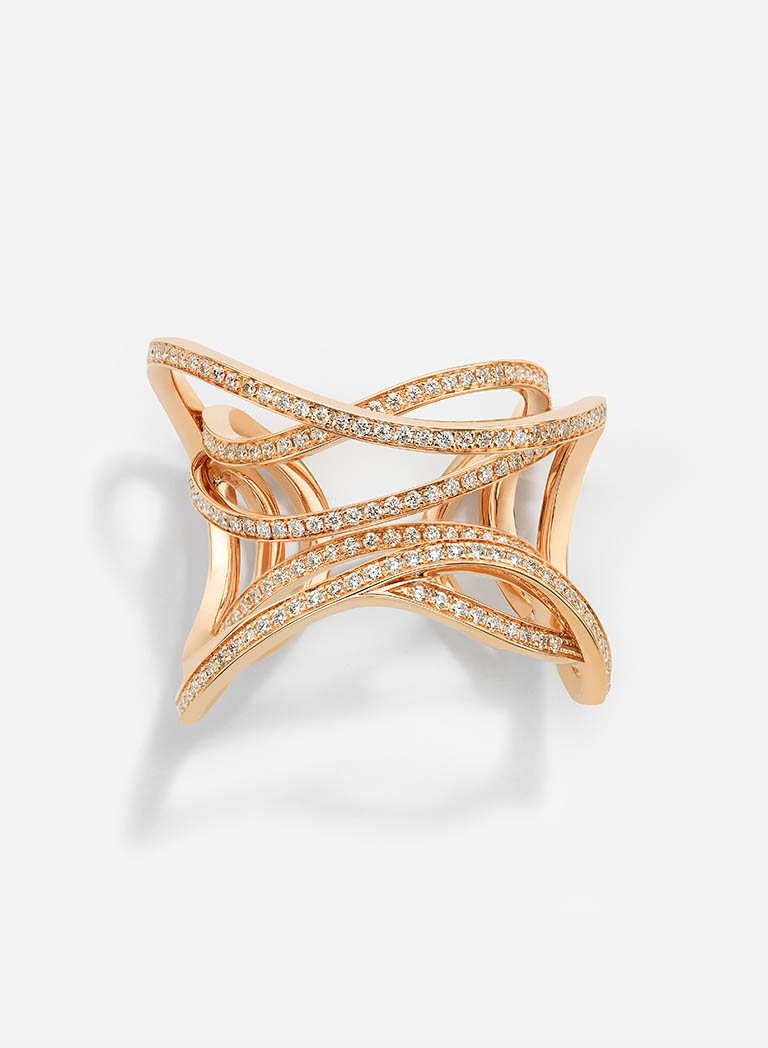 Packshot Factory - Fine jewellery - Mason Dauphin gold ring with diam