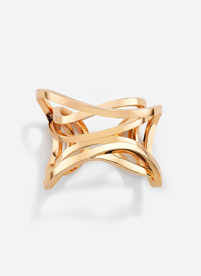 Packshot Factory - Fine jewellery - Mason Dauphin gold ring with diam