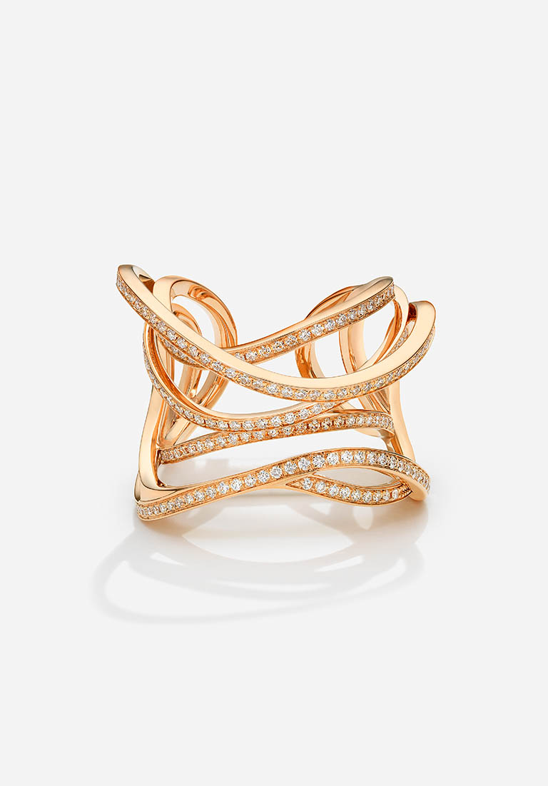 Packshot Factory - Fine jewellery - Mason Dauphin gold ring with diam