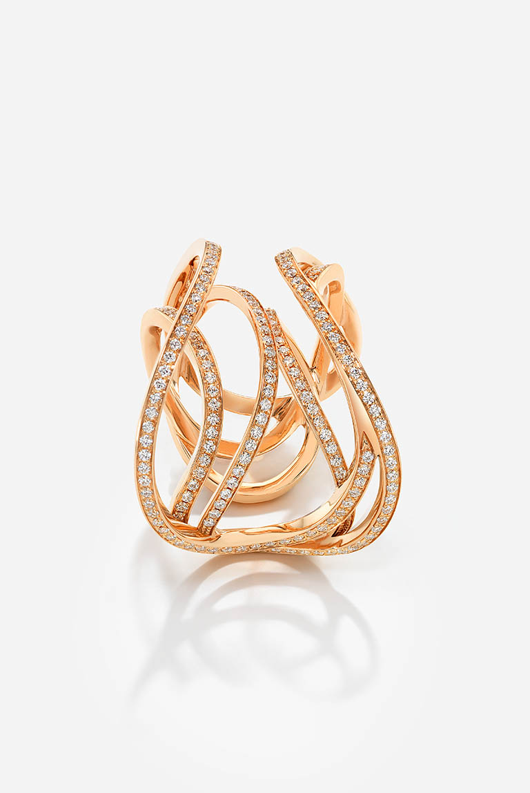 Packshot Factory - Fine jewellery - Mason Dauphin gold ring with diam