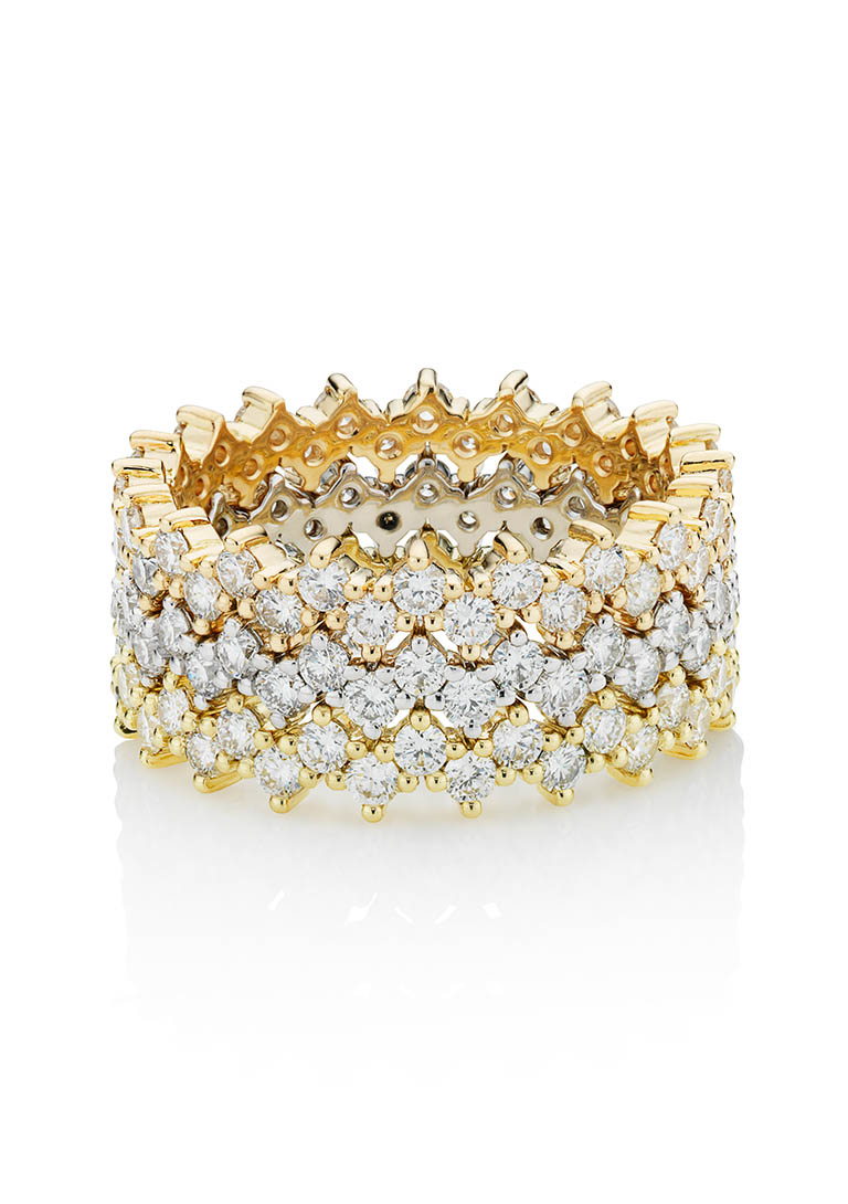 Packshot Factory - Fine jewellery - Robert Glen gold diamond band