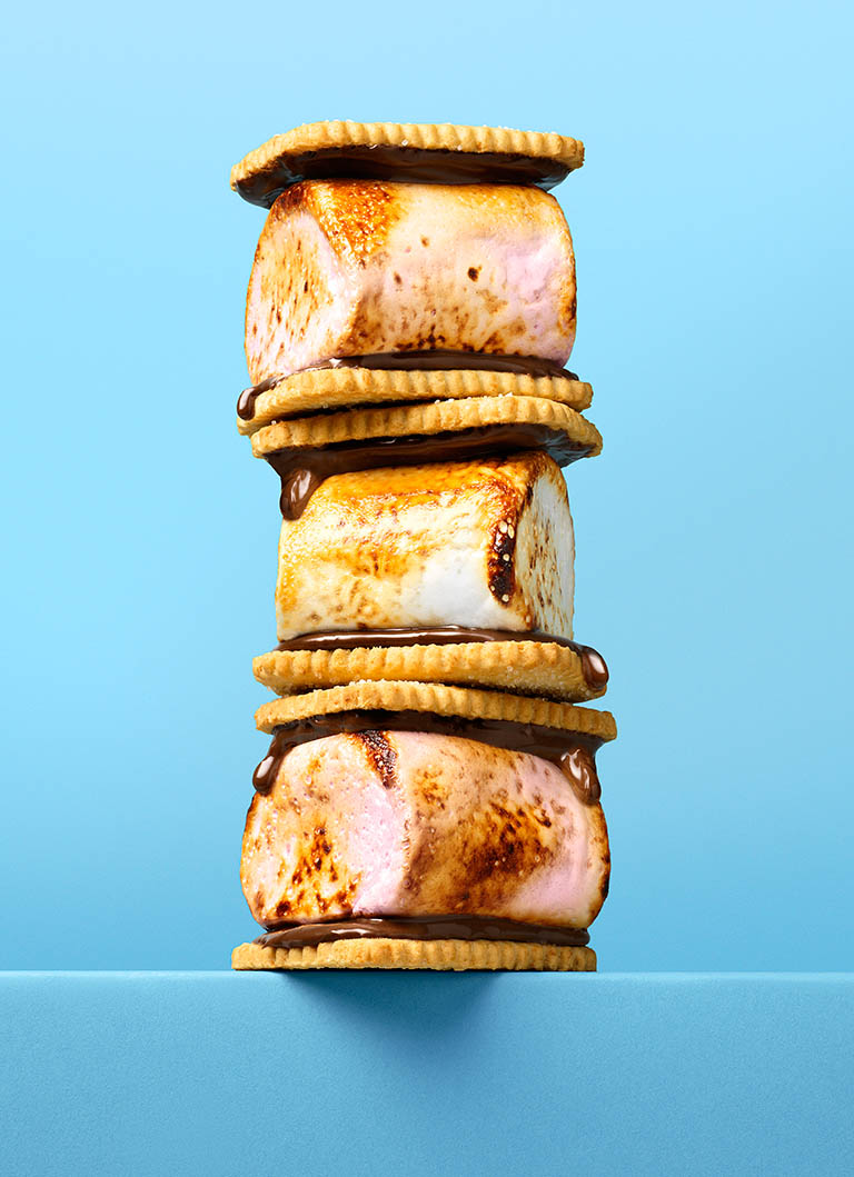 Food Photography of Marshmellows and melting chocolate buiscuits by Packshot Factory