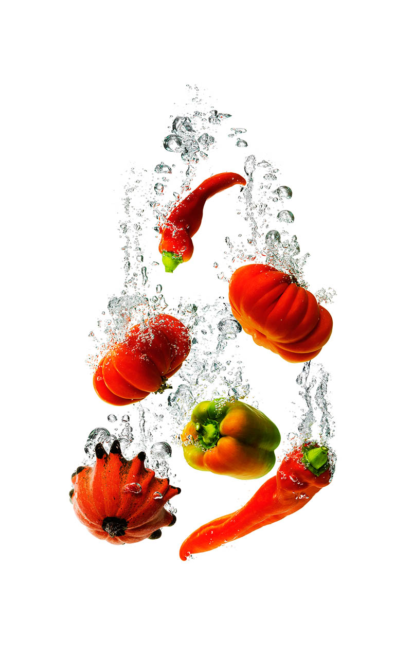 Food Photography of Vegetables sumberged in water by Packshot Factory