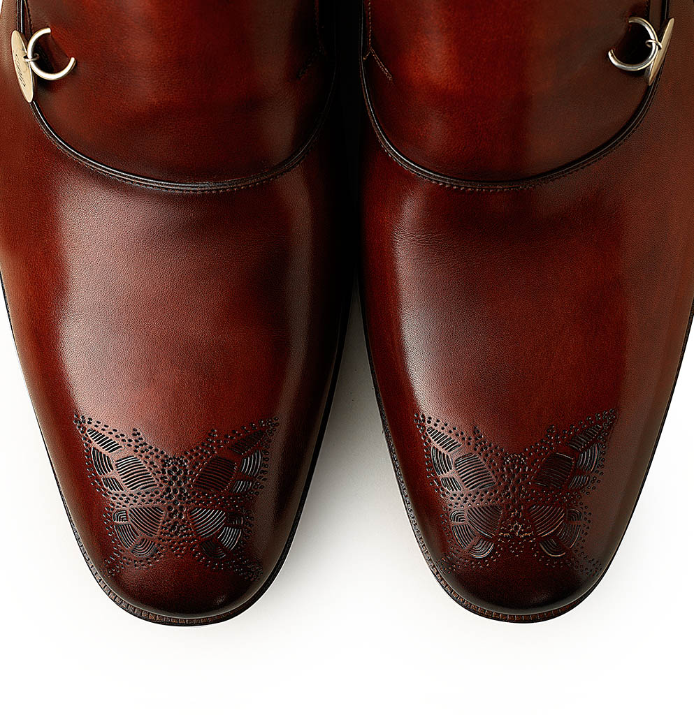 Packshot Factory - Footwear - Men's leather shoes