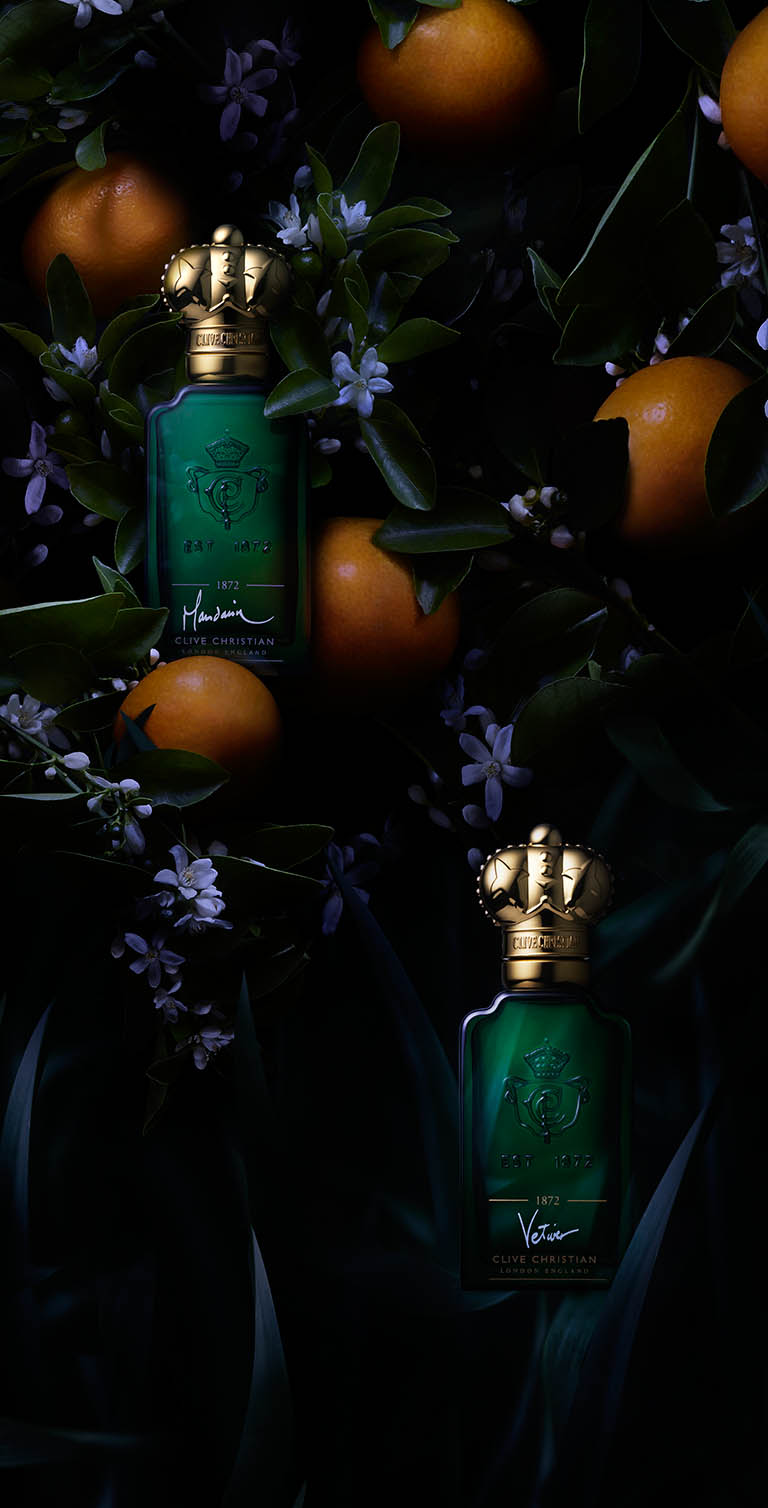 Packshot Factory - Fragrance - Clive Cristian fragrance bottle