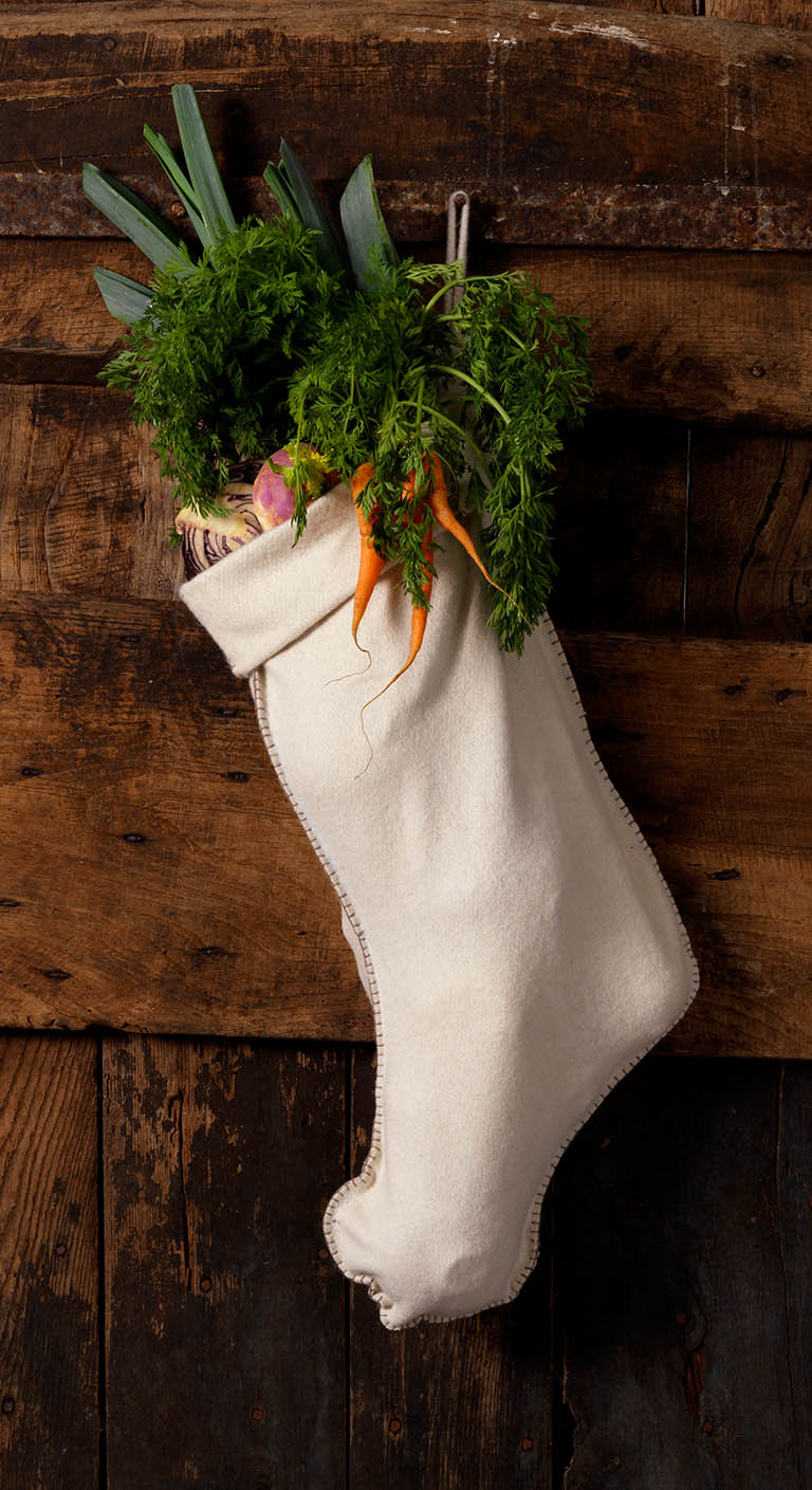 Packshot Factory - Fruits and vegetables - Daylesford Christmas stocking