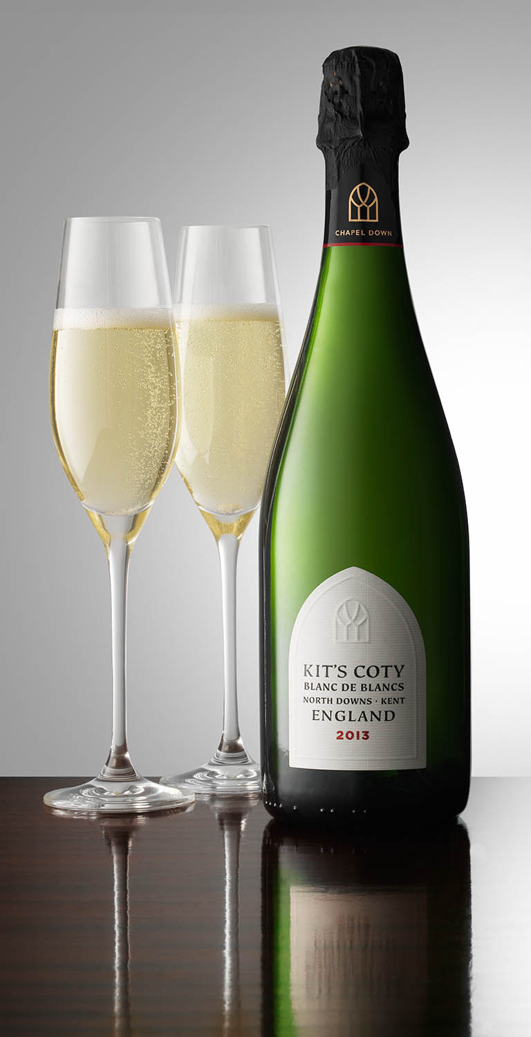 Packshot Factory - Glass - Kit's Coty champagne bottle and serve