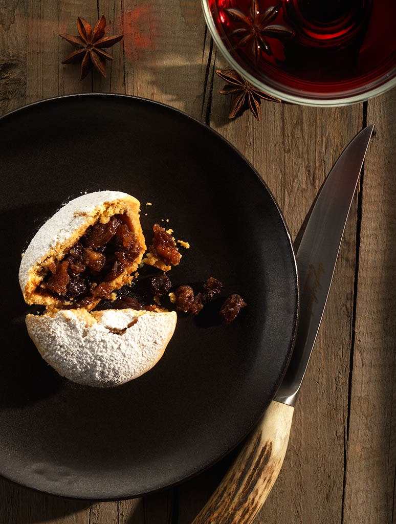 Packshot Factory - Hot food - Daylesford Organic mince pie