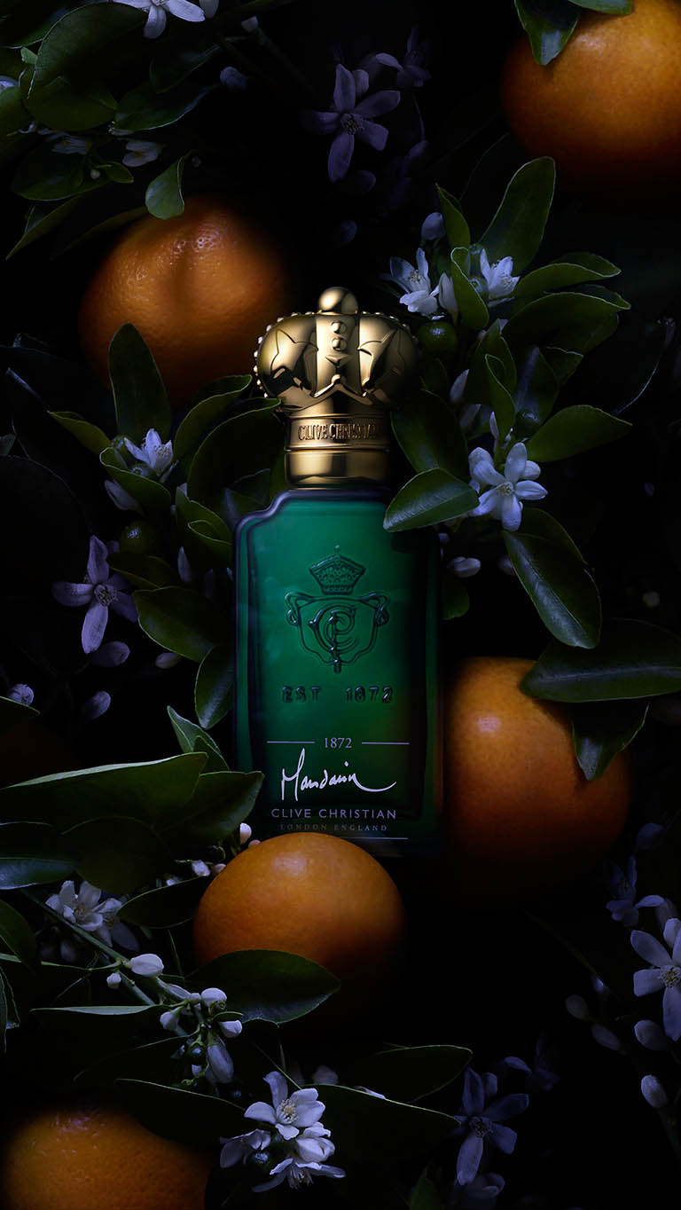 Packshot Factory - Ingredients - Clive Cristian fragrance bottle