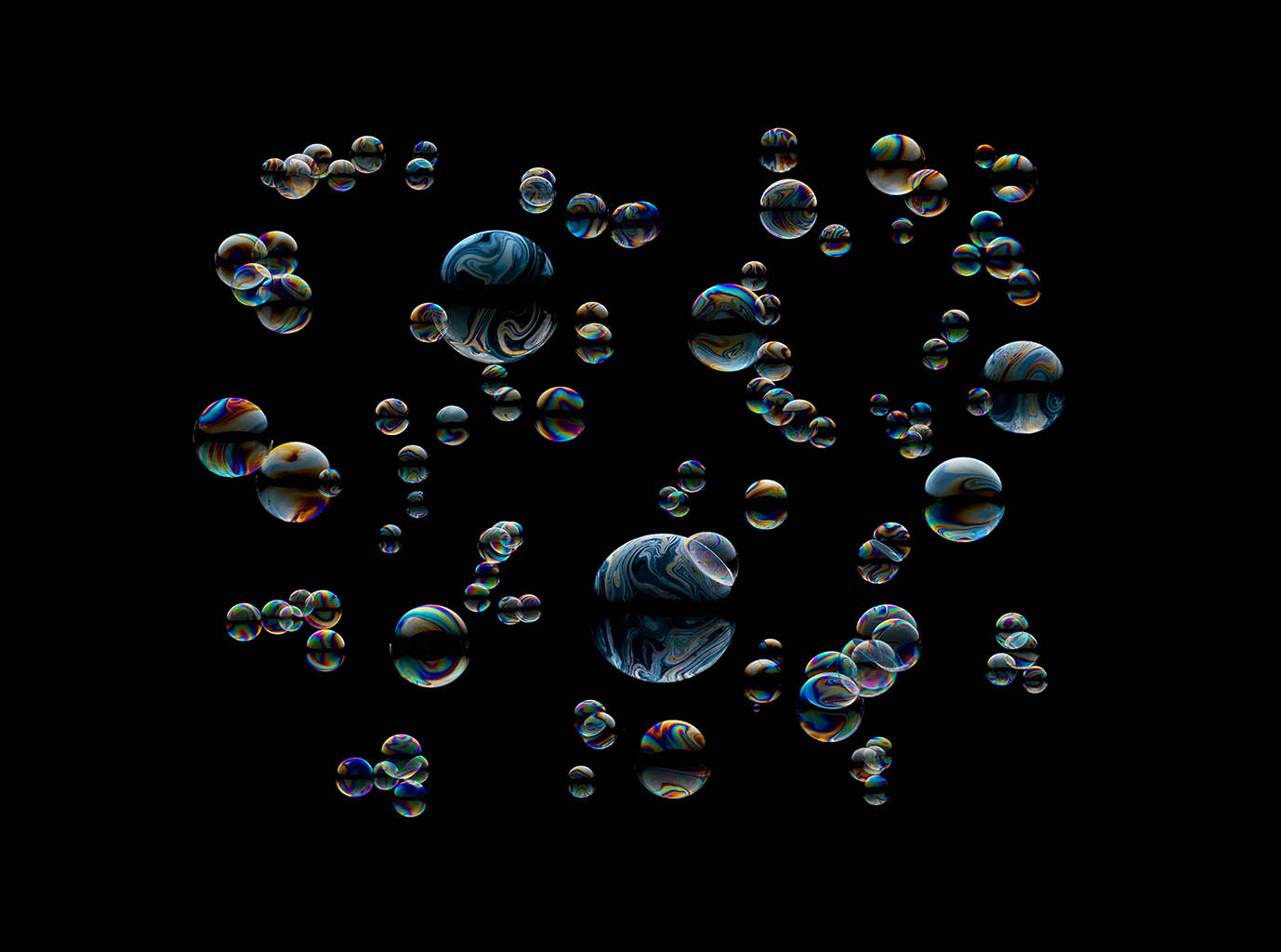 Liquid / Smoke Photography of Bubbles by Packshot Factory