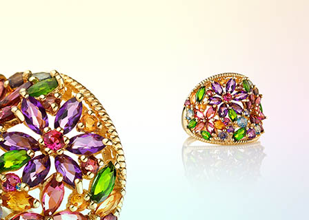 Fine jewellery Explorer of Gold ring with gemstones