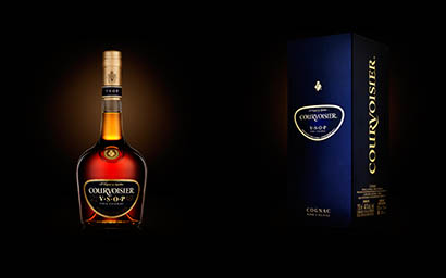 Whisky Explorer of Courvoisier Cognac bottle and box