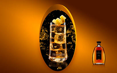 Whisky Explorer of Hennessy cognac bottle and serve