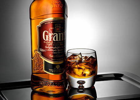 Drinks Photography of Grant's whisky with serve