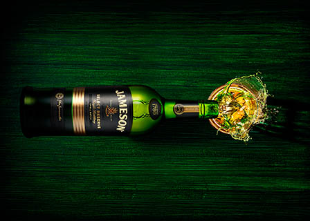 Glass Explorer of Jameson whisky bottle and serve