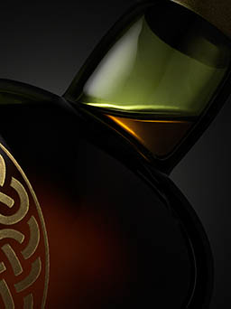 Bottle Explorer of Ardbeg whisky bottle neck close up