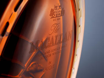 Whisky Explorer of Macallan whisky decanter label close up