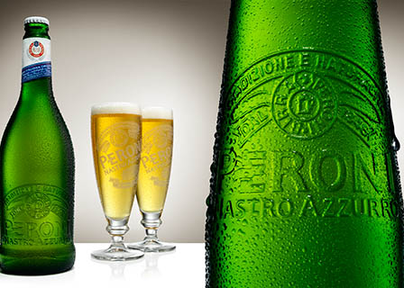 Lager Explorer of Peroni lager bottle and serve
