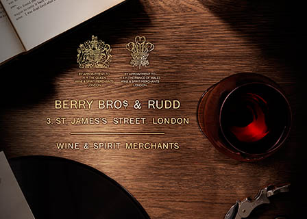 Glass Explorer of Berry Bros & Rudd red wine bottle and serve