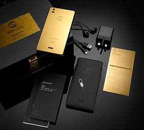 Black background Explorer of Silent Circle Blackphone  box set