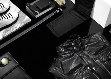 Leather goods Explorer of Armani men's fashion