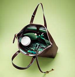 Coloured background Explorer of Pannyy handbag